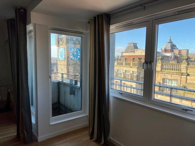 Modern & Spacious 2 Bed Merchant City Apart-High St Glasgow Ngoại thất bức ảnh