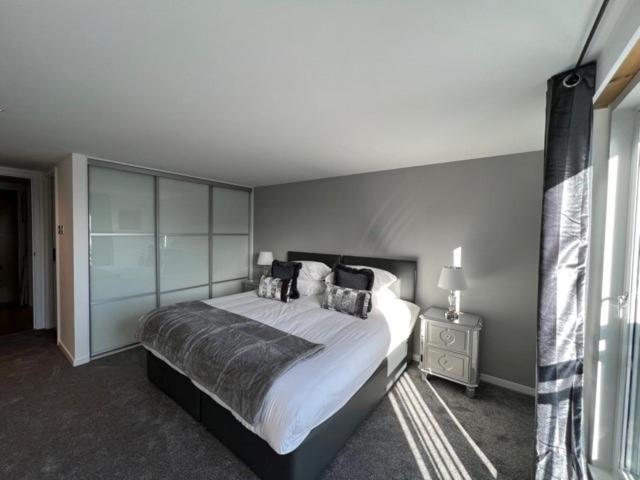 Modern & Spacious 2 Bed Merchant City Apart-High St Glasgow Ngoại thất bức ảnh